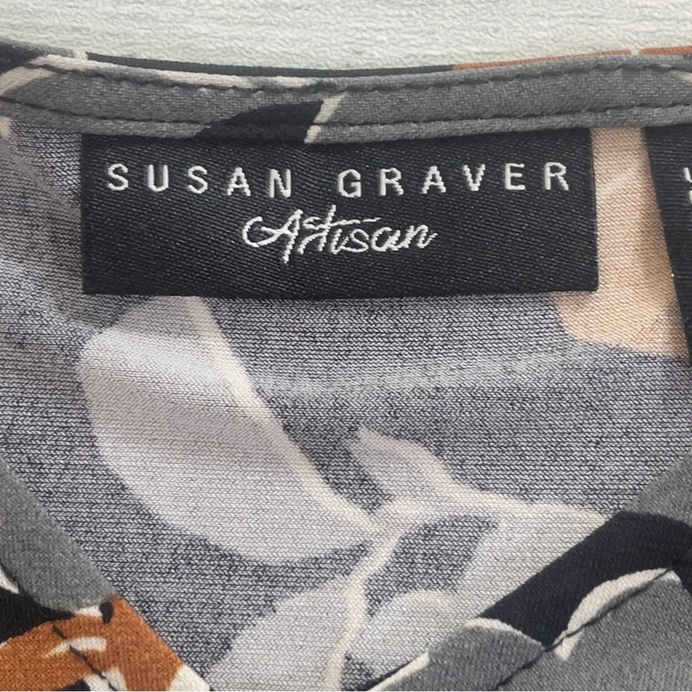 Susan Graver Artisan Floral Embellished V-neck Blouse Large - Picture 8 of 8